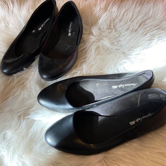 Basic Black Flats - Picture 4 of 5